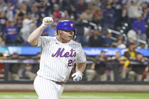Pete Alonso driving to MLB Winter Meetings to meet with interested teams