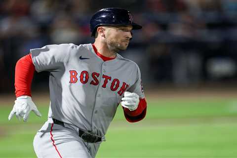 Diamondbacks interested in Alex Bregman in MLB free agency twist