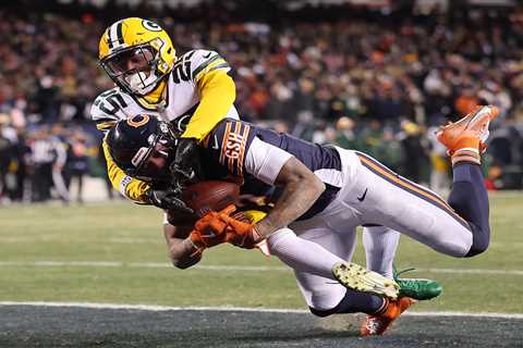 Bears, Caleb Williams stun Packers in OT with long TD throw to extend NFC North lead