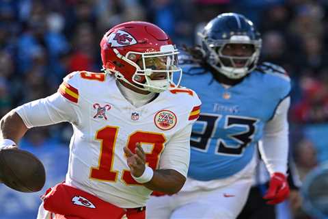 NFL’s Christmas Day slate is turning into a $150 million quarterback mess