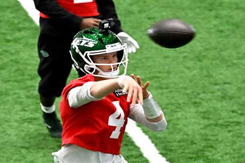 The Jets have one big goal for Brady Cook as season nears end