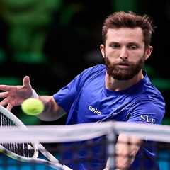 Corentin Moutet vs. Tristan Schoolkate prediction: Odds, picks, best bet for Australian Open