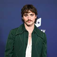 Here’s What Benson Boone Really Thinks About Those Harry Styles Memes & Backflipping With..