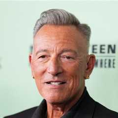 White House Says It’s Too Busy to React to ‘Random Songs With Irrelevant Opinions’ in Reaction to..