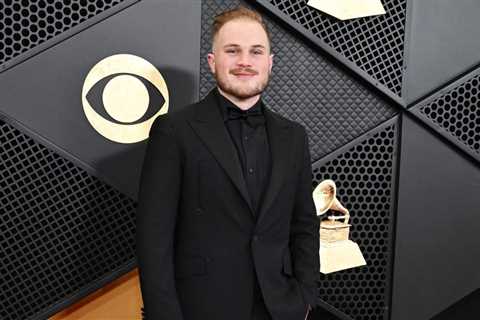 Zach Bryan Reveals How His Wife Honored His Late Mother on Their Wedding Day: ‘I Cried for a..