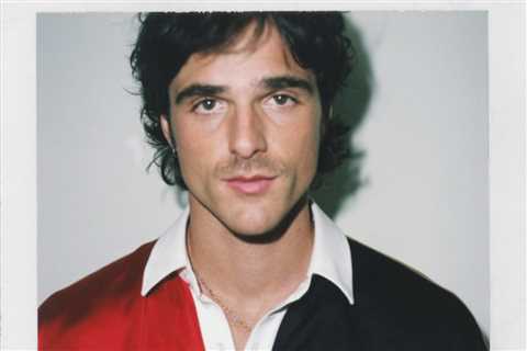 Jacob Elordi Reveals Childhood Crushes — Including ‘Miley Cyrus as Hannah Montana’ & a 1960s..