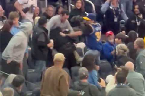 Fan brawl breaks out at Warriors-Bucks game in wild scene