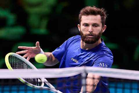 Corentin Moutet vs. Tristan Schoolkate prediction: Odds, picks, best bet for Australian Open