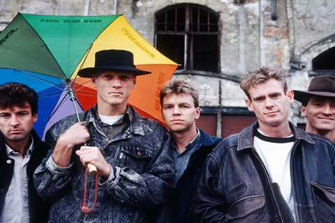 Rob Hirst, Midnight Oil Founding Drummer and Songwriter, Dies at 70