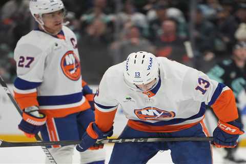 Islanders end long road trip with a dud in listless loss to Kraken