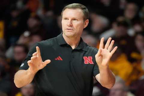 theScore Bet bonus code NPNEWS: Bet $10, get $100 in bonus bets for Nebraska vs. Michigan