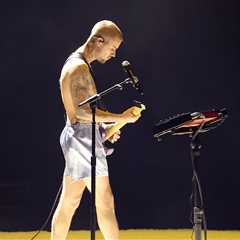 Justin Bieber Performs in Undies At Grammy Awards