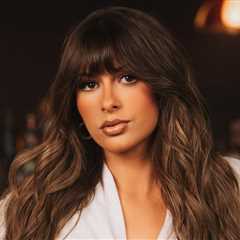 Ella Langley’s ‘Choosin’ Texas’ Hits No. 1 on Country Airplay Chart