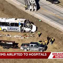 One dead, 32 injured after Iowa Lakes Community College baseball team bus crashes