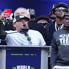 Seahawks GM’s parade contract joke falls flat with Super Bowl 2026 MVP Kenneth Walker III