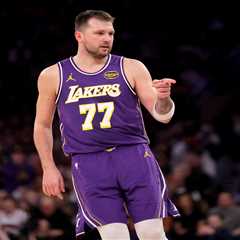 theScore Bet bonus code NPNEWS: Get a bet reset for Celtics vs. Lakers on ‘Sunday Night Basketball’