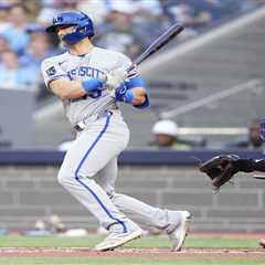 Yankees add Randal Grichuk to competition for outfield bench spot