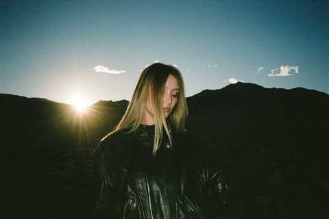 Cailin Russo Talks Following Her ‘Heated Rivalry’ Bump With a New Single, Tour & Era: ‘There’s a..