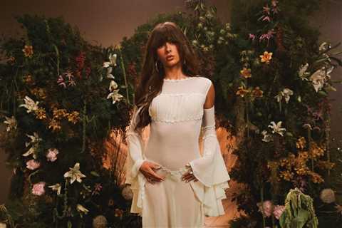 Radio Didn’t Hesitate on Ella Langley’s ‘Choosin’ Texas’