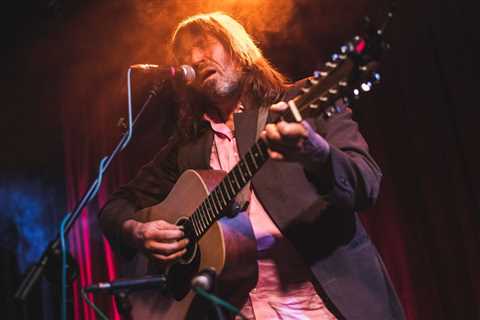 Evan Dando Hospitalized for Mental Health Issues After Fan Accuses Him of Sending Unwanted..