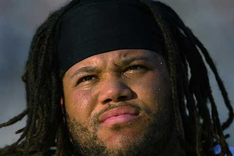 Former NFL Star Tre Johnson Dies On Family Vacation At 54 Years Old