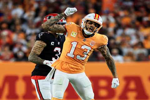 Mike Evans committed to 2026 NFL season with Buccaneers future uncertain