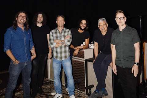 ‘Take Cover’: Foo Fighters Announce Stadium Tour of Australia and New Zealand