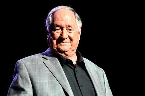 Neil Sedaka, Legendary Singer-Songwriter of ‘Bad Blood’ & More, Dead at 86