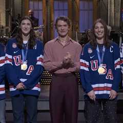 US women’s hockey star Hilary Knight delivers joke on ‘SNL’ over Trump’s White House visit quip