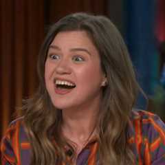 Kelly Clarkson Calls Out ‘American Idol’ For Misleading Prizes For Winning Show