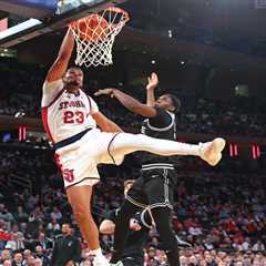 St. John’s obliterates rival Providence to roll into Big East semifinals