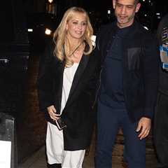 Sarah Michelle Gellar Spotted Out After Slamming Hulu Exec Over 'Buffy'