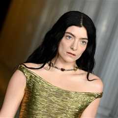 Lorde Reveals Her 17-Year Record Deal Has Come to an End, Says She’s Ready for a ‘Clean Slate’