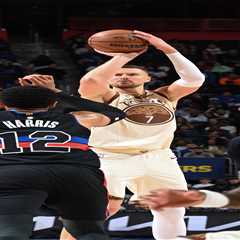 Warriors lose Kristaps Porzingis, commit 26 TOs in blowout loss to Pistons