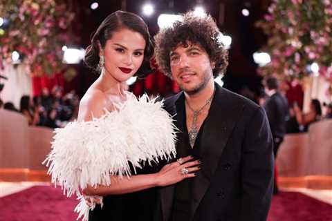 Oh Toe She Didn’t!: Selena Gomez Kisses Benny Blanco’s Foot After Viral Dirty Soles Incident