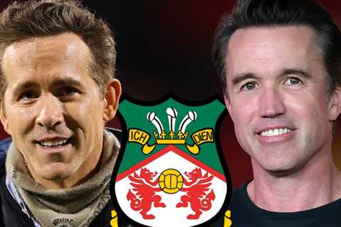 Ryan Reynolds Psyched to Call Wrexham Game, No 'Brady or Manning' Pressure