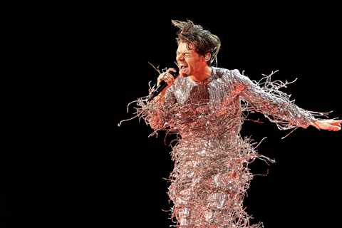 How Harry Styles & More Are Helping New U.K. Artists Hit the Road With ‘Desperately Needed’..