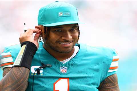 Tua Tagovailoa signing with Falcons after $99 million Dolphins release