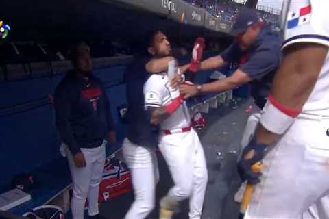 Tempers flare between Panama infielder Jonathan Arauz, manager in wild WBC moment