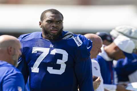 Giants bringing back Evan Neal in NFL free agency stunner