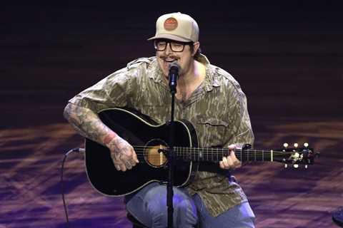 How the Story in HARDY’s ‘McArthur’ Parallels Life at Some Country Radio Stations