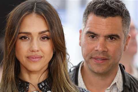 Jessica Alba Splitting Residuals With Ex Cash Warren In Divorce Deal