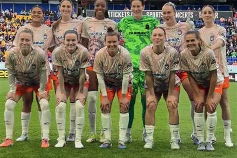 Gotham FC celebrate 2025 title after draw with Courage