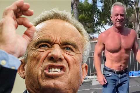Robert F. Kennedy Jr. Says He's 'In Too Deep' Now to Stop Working Out in Jeans
