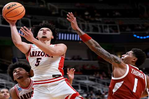 Arizona finally clears Sweet 16 hurdle with dominant win over Arkansas