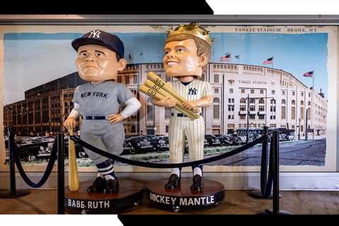 The Yankees 2026 giveaway schedule has bobbleheads, hockey jerseys, more