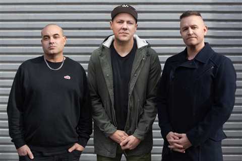 Hilltop Hoods’ Auction Raises $95,000 For Cancer Charity