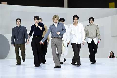 BTS Shine With Slick Performance of ‘2.0’ For ‘Tonight Show’: Watch