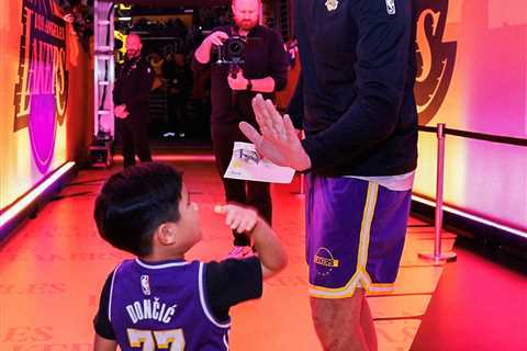 Jackson Tuyay goes viral after sparking Lakers rallies in wins over Nuggets and Nets