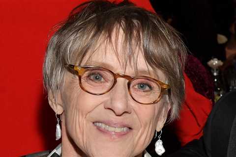 Actress Mary Beth Hurt Dead at 79